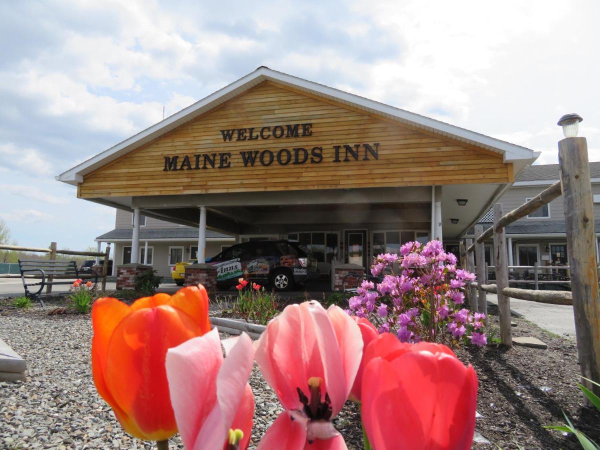Maine Woods Inn Brewer Exteriör bild