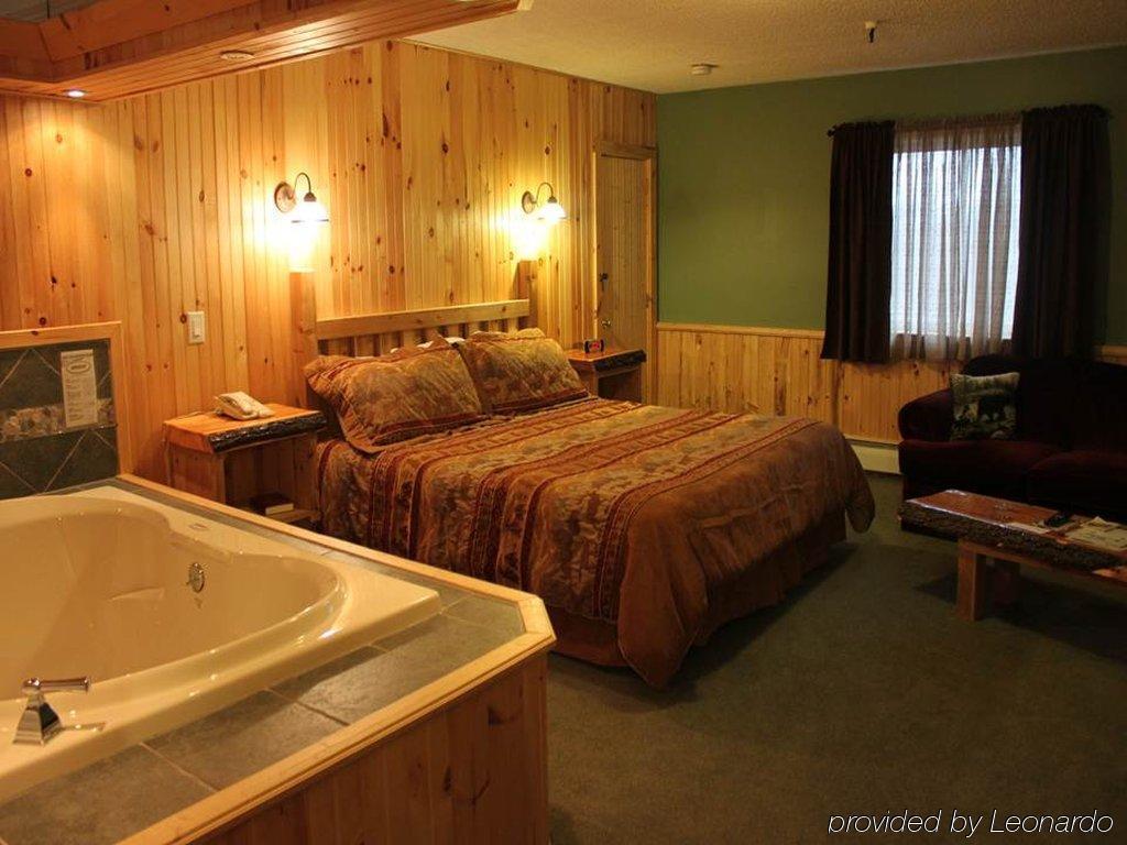Maine Woods Inn Brewer Rum bild