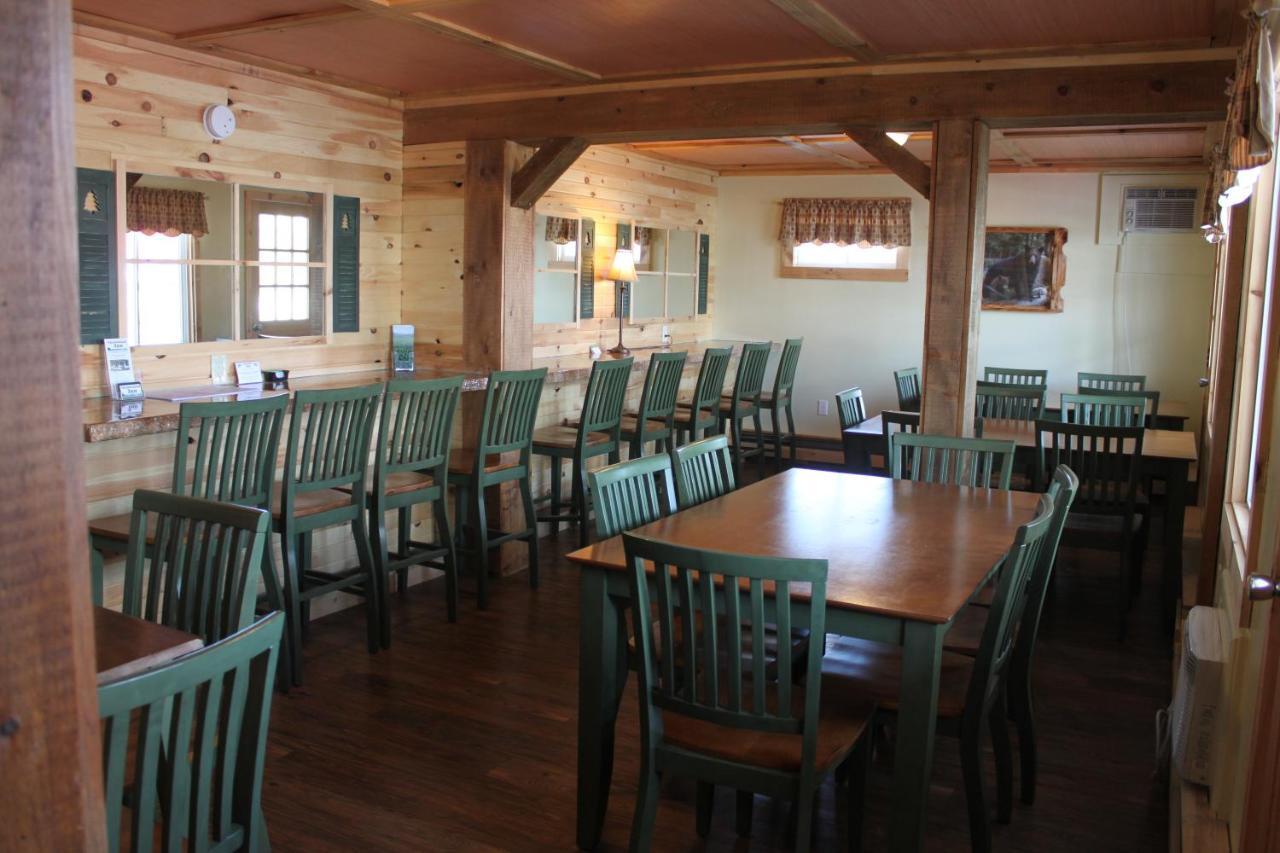 Maine Woods Inn Brewer Exteriör bild